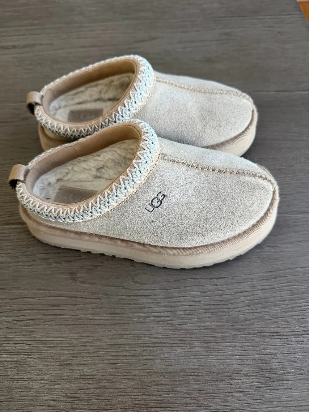 UGG soft slip